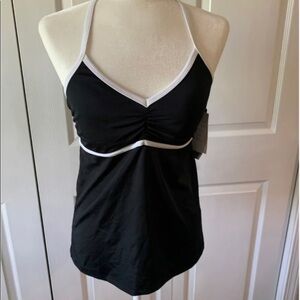 New swimsuit top woman’s size 8/10 Advanced Champion black